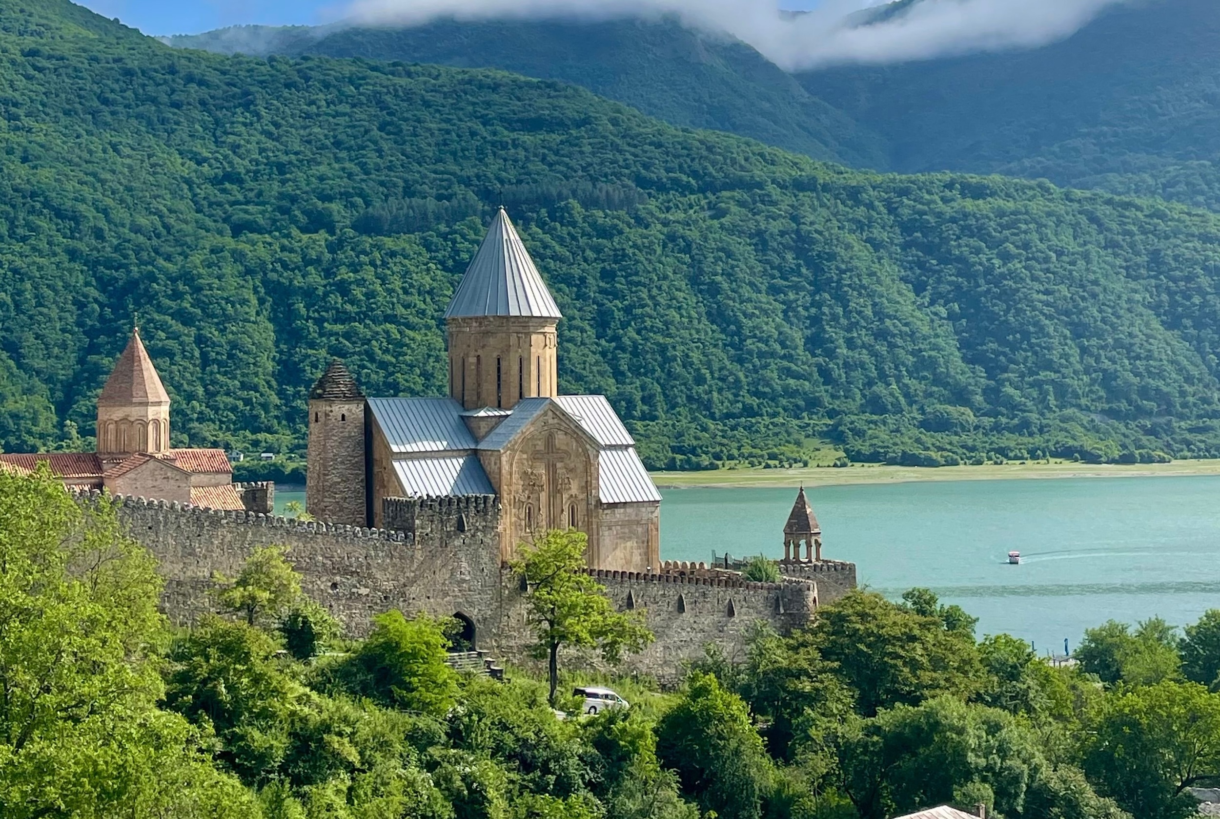 Ananuri Fortress